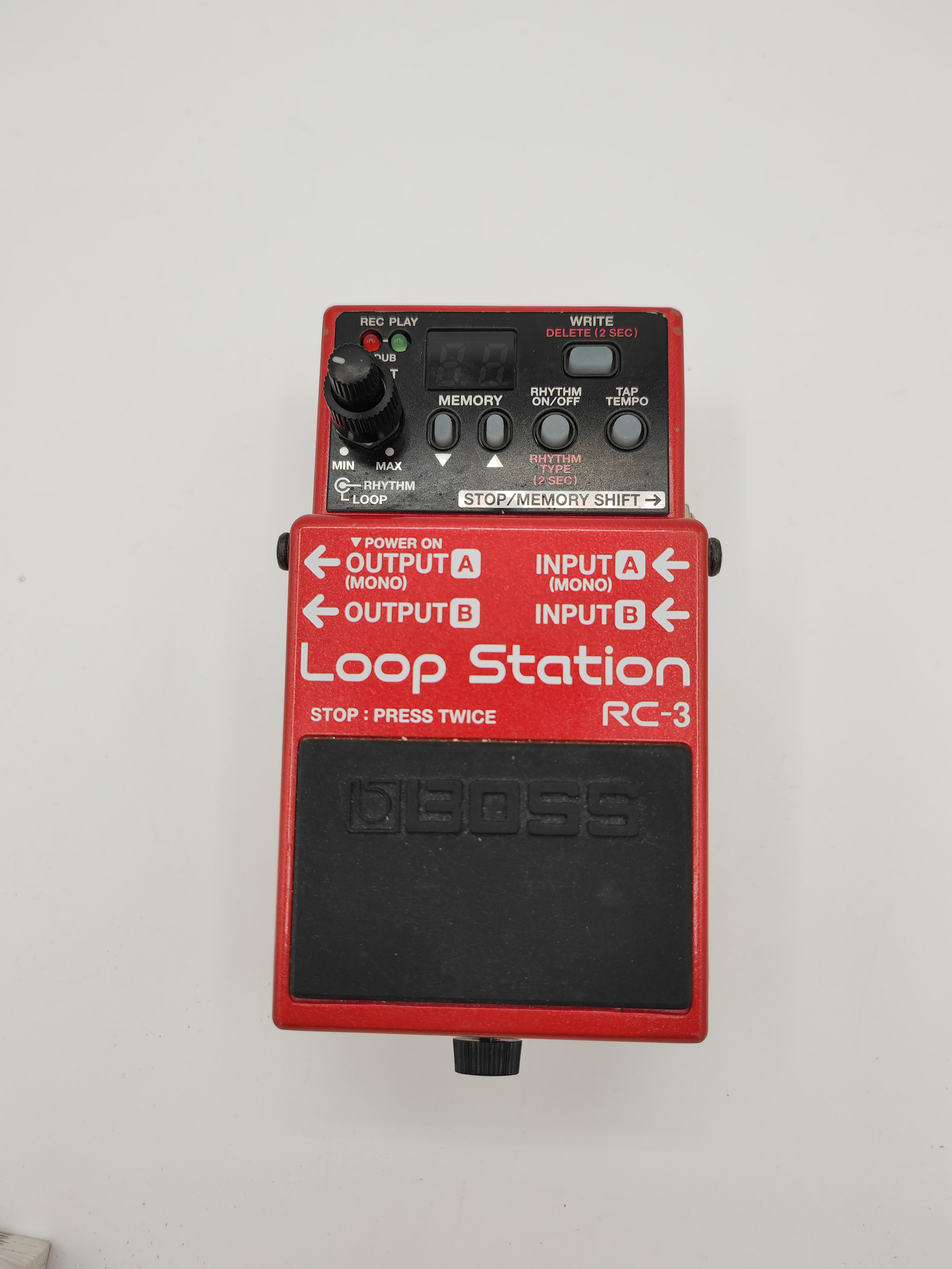 Pre-owned Boss RC-3 Loop Station Guitar Looper Pedal w/ Manual
